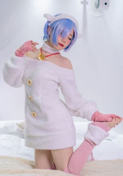 久久精品一二三区白丝高潮-最新电影老版国语字幕