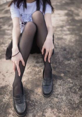 极品美女粉嫩小17p-高清不卡国语完整版